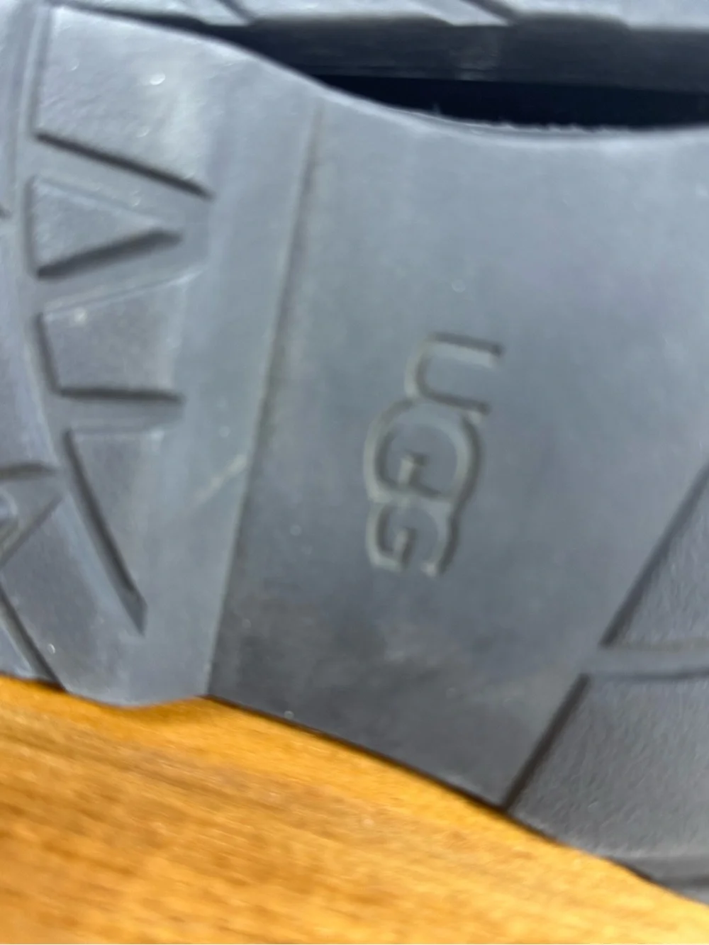 UGG Chelham Black Suede Weather Boot Size 4